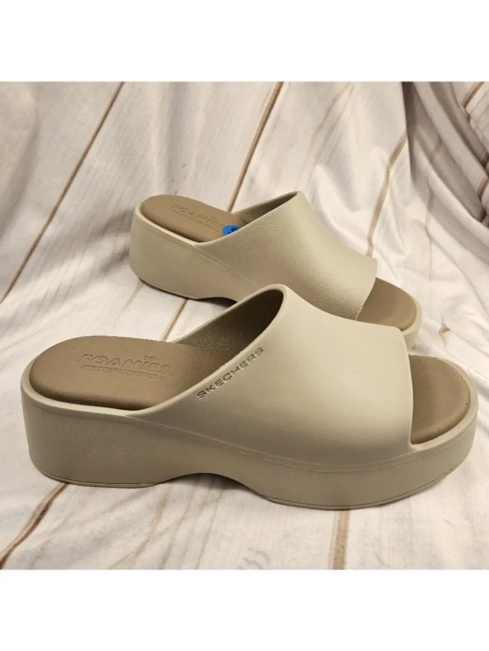 Womens Skechers Natural Rave Platform Slide Sandals Size 10 Beach Resort Summer